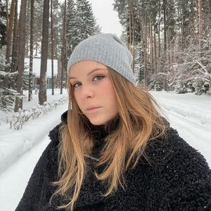 Meet your Posher, Victoria